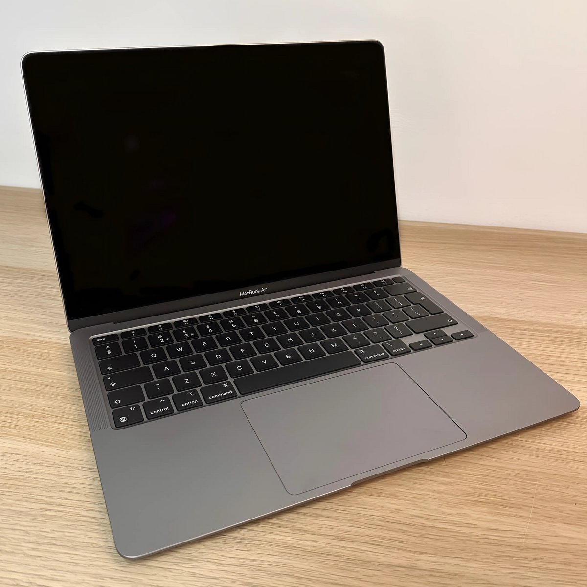 Laptop do szkoły i na studia – co wybrać w 2025?
